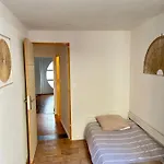 Spacieux Et Calme Rez-de-chaussée Roquemaure (Gard)