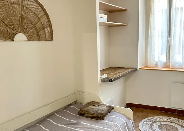 Spacieux Et Calme Rez-de-chaussee